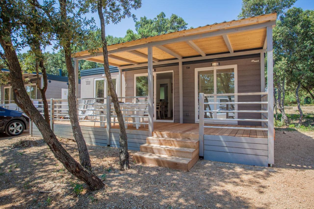 Mobile Homes Delta Marine At Campsite Lopari Nerezine Exterior photo